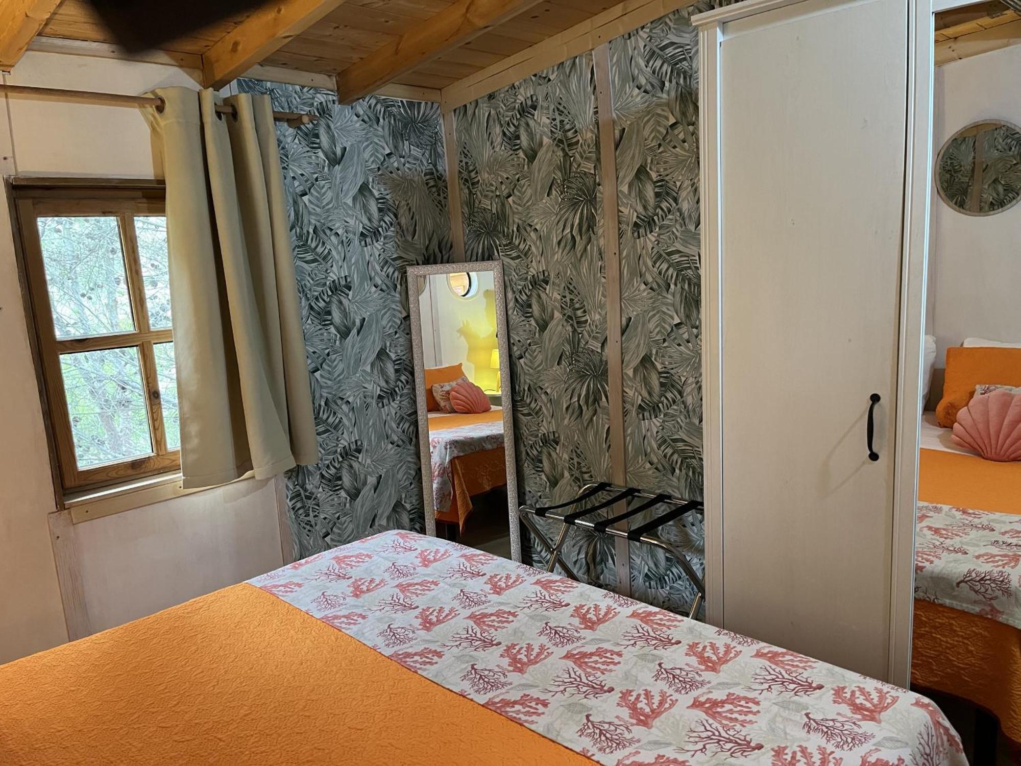 Wild Wild Nest Sperlongaresort Bagian luar foto